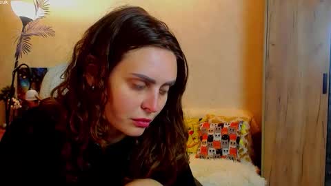 Snapshot of gloria_wood chatting on September 2025 05:29:02 PM Gloria Wood online show from September 2025 05:29:02 PM