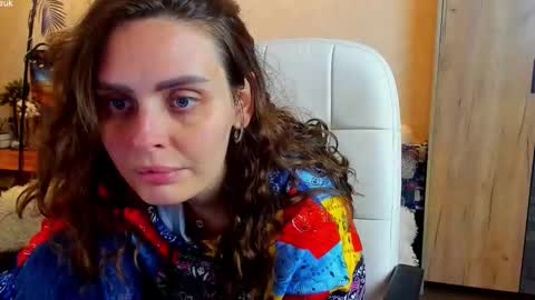 Snapshot of gloria_wood chatting on October 2025 07:33:01 PM Gloria Wood online show from October 2025 07:33:01 PM