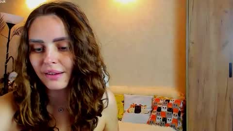 Snapshot of gloria_wood chatting on October 2025 05:21:02 PM Gloria Wood online show from October 2025 05:21:02 PM