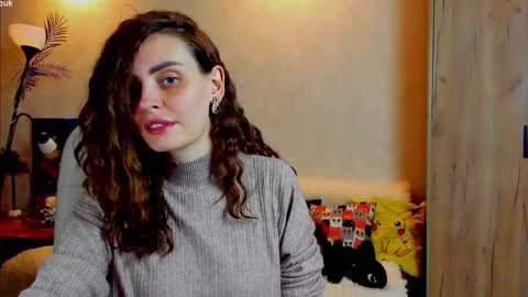 Snapshot of gloria_wood chatting on November 2025 04:07:02 PM Gloria Wood online show from November 2025 04:07:02 PM