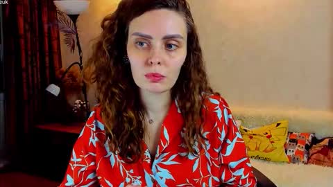 Snapshot of gloria_wood chatting on November 2025 06:32:01 PM Gloria Wood online show from November 2025 06:32:01 PM