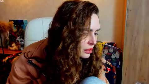 Snapshot of gloria_wood chatting on December 2025 06:47:02 PM Gloria Wood online show from December 2025 06:47:02 PM