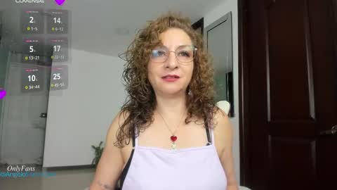 Snapshot of gloriacrespo chatting on March 2025 06:11:02 PM gloriacrespo online show from March 2025 06:11:02 PM