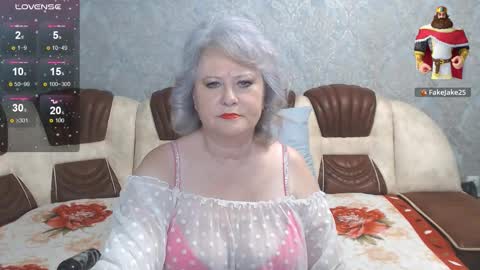 Gloriasguirt online show from January 2026 02:39:01 AM