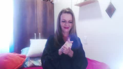Snapshot of gloriawhitte7 chatting on December 2024 05:55:01 PM gloriawhitte7 online show from December 2024 05:55:01 PM