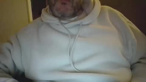 Snapshot of gloscam chatting on November 2025 11:42:02 PM Gloscam online show from November 2025 11:42:02 PM