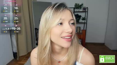 Snapshot of glossybabe_ chatting on October 2025 07:09:01 AM Cherry online show from October 2025 07:09:01 AM