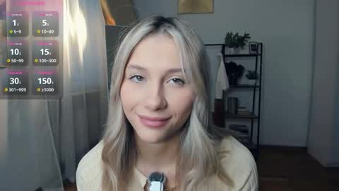 Snapshot of glossybabe_ chatting on November 2025 08:15:01 AM Cherry online show from November 2025 08:15:01 AM