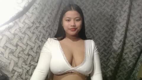 Snapshot of glossyrina chatting on July 2026 10:24:01 AM Rina3 online show from July 2026 10:24:01 AM