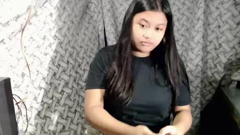 Snapshot of glossyrina chatting on July 2026 10:46:02 AM Rina3 online show from July 2026 10:46:02 AM