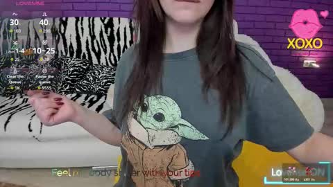 Snapshot of glowmimi chatting on March 2026 05:18:01 PM Mia online show from March 2026 05:18:01 PM