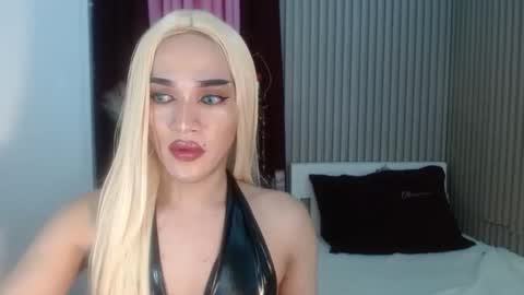 Snapshot of goddesdiane8inch chatting on May 2026 02:58:02 PM D I A N N E online show from May 2026 02:58:02 PM