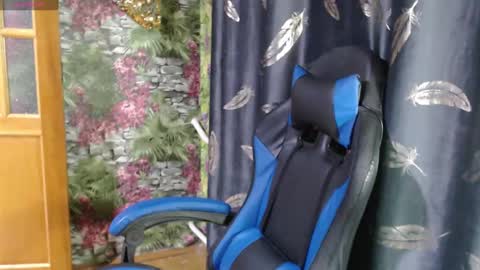 Snapshot of goddess57 chatting on February 2025 12:58:01 PM Goddess online show from February 2025 12:58:01 PM