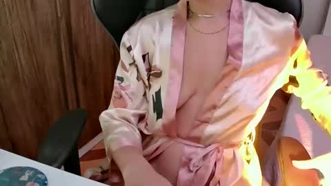 Snapshot of goddess_artemis_ chatting on January 2025 11:00:01 PM Fauna online show from January 2025 11:00:01 PM