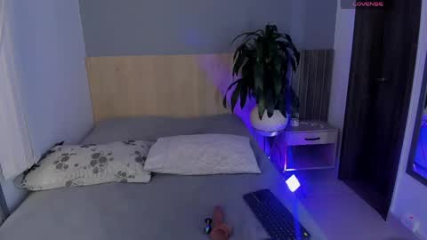 Snapshot of goddess_curvyy chatting on April 2026 11:57:01 AM DIOSA online show from April 2026 11:57:01 AM