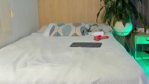 Snapshot of goddess_curvyy chatting on April 2026 11:47:02 AM DIOSA online show from April 2026 11:47:02 AM