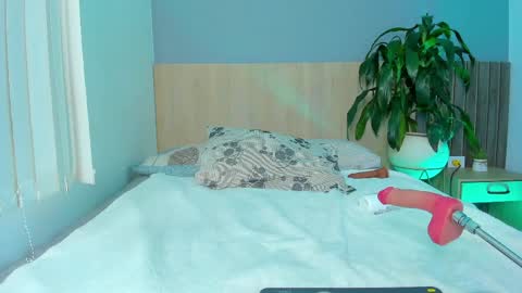 Snapshot of goddess_curvyy chatting on April 2026 05:30:01 PM DIOSA online show from April 2026 05:30:01 PM