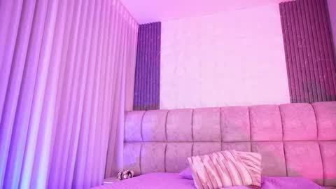 Snapshot of goddess_eli77 chatting on April 2026 03:09:01 AM goddess_eli77 online show from April 2026 03:09:01 AM