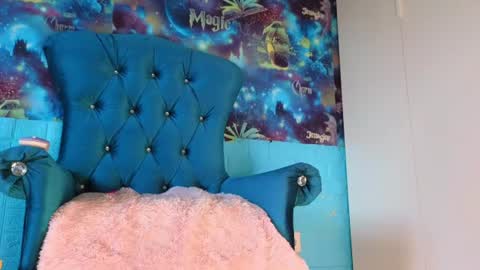 Snapshot of goddess_isabella11 chatting on June 2026 05:12:01 AM Mrs. Isabella online show from June 2026 05:12:01 AM