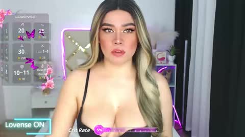 Snapshot of goddess_lykafox chatting on April 2026 01:03:01 AM Lyka Fox online show from April 2026 01:03:01 AM