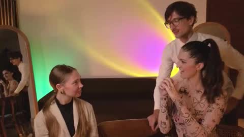 Snapshot of goddess_marylin chatting on September 2025 03:17:02 AM   330 UTC2 girls   online show from September 2025 03:17:02 AM