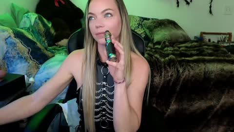 Patricia Mars           Goddess of Mars twitter thegoddessmindy online show from January 2025 05:56:02 PM