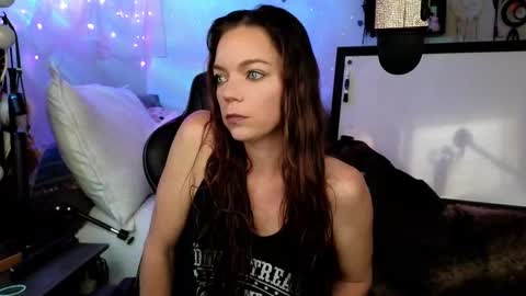 Snapshot of goddess_of_mars chatting on March 2026 03:27:01 PM Patricia Mars Goddess of Mars twitter thegoddessmindy online show from March 2026 03:27:01 PM