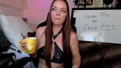 Snapshot of goddess_of_mars chatting on March 2026 03:05:04 PM Patricia Mars Goddess of Mars twitter thegoddessmindy online show from March 2026 03:05:04 PM