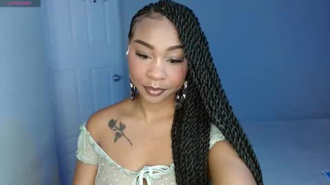 Valentina online show from December 2025 10:00:01 AM