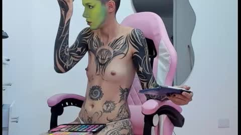 vee online show from October 2025 10:11:02 PM