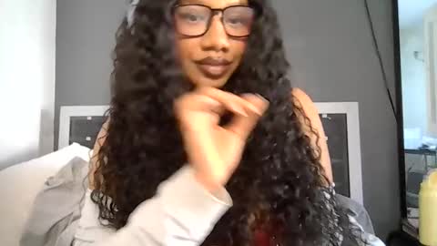 Snapshot of goddessdaisysky chatting on March 2026 07:42:02 PM Goddess Daisy Sky online show from March 2026 07:42:02 PM