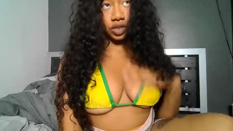 Snapshot of goddessdaisysky chatting on March 2026 03:10:01 AM Goddess Daisy Sky online show from March 2026 03:10:01 AM