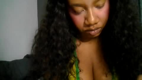 Snapshot of goddessdaisysky chatting on June 2026 03:05:02 AM Goddess Daisy Sky online show from June 2026 03:05:02 AM
