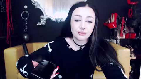 Snapshot of goddessgeorgia chatting on January 2025 01:53:01 PM Goddess Georgia online show from January 2025 01:53:01 PM