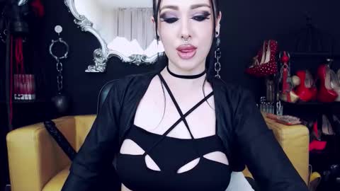 Snapshot of goddessgeorgia chatting on October 2025 02:14:01 PM Goddess Georgia online show from October 2025 02:14:01 PM