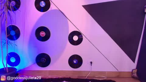 Snapshot of goddessjulieta chatting on April 2026 06:49:02 PM Julieta online show from April 2026 06:49:02 PM