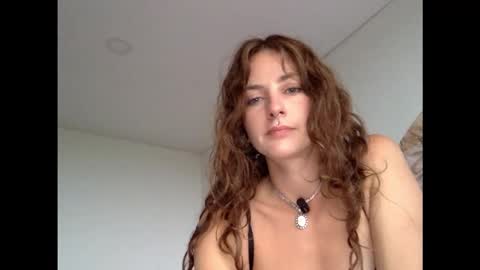 Snapshot of goddessmiamuse chatting on January 2026 09:14:01 AM goddessmiamuse online show from January 2026 09:14:01 AM