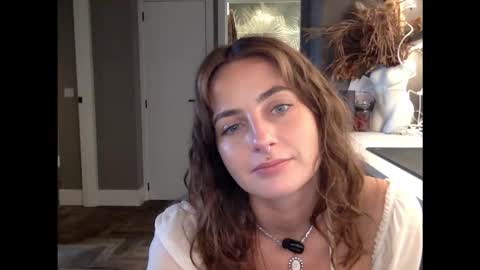 Snapshot of goddessmiamuse chatting on February 2026 02:21:01 PM goddessmiamuse online show from February 2026 02:21:01 PM