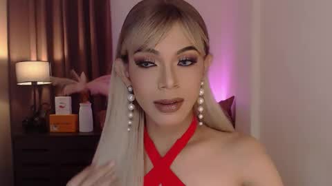 Snapshot of goddessmichaella chatting on December 2024 09:01:01 AM Michaella online show from December 2024 09:01:01 AM