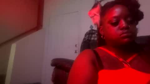 MonniDoll online show from March 2025 12:16:01 PM