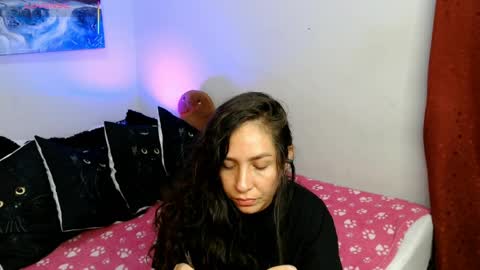 Snapshot of goddessnahi chatting on April 2026 05:52:01 AM Naih Reyes online show from April 2026 05:52:01 AM