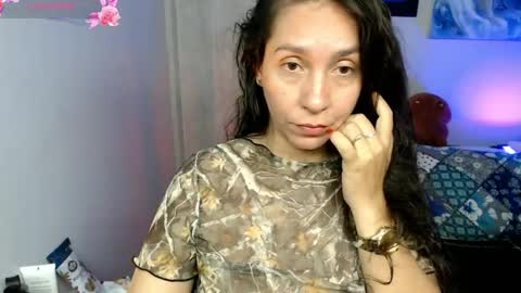 Snapshot of goddessnahi chatting on April 2026 04:46:02 AM Naih Reyes online show from April 2026 04:46:02 AM