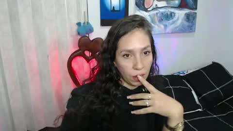 Snapshot of goddessnahi chatting on May 2026 03:04:02 AM Naih Reyes online show from May 2026 03:04:02 AM