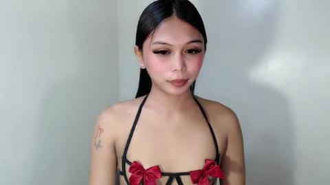 MISS LOVELY online show from June 2026 12:50:01 PM