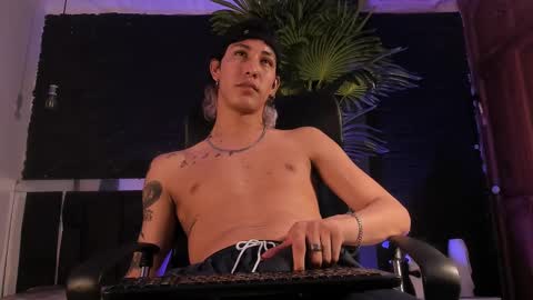 HUAN online show from March 2025 02:17:01 AM