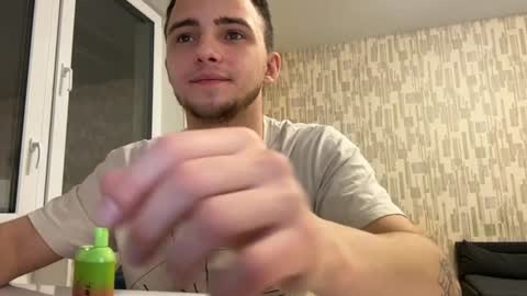 Snapshot of golden_boyyy21 chatting on January 2025 03:36:02 PM Golden boyyy21 online show from January 2025 03:36:02 PM