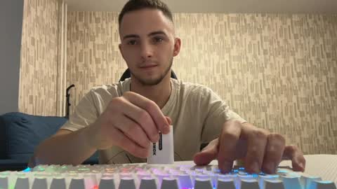 Snapshot of golden_boyyy21 chatting on January 2025 03:11:01 PM Golden boyyy21 online show from January 2025 03:11:01 PM