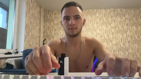 Snapshot of golden_boyyy21 chatting on February 2025 10:48:02 AM Golden boyyy21 online show from February 2025 10:48:02 AM