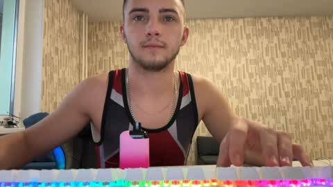 Snapshot of golden_boyyy21 chatting on February 2025 12:27:02 PM Golden boyyy21 online show from February 2025 12:27:02 PM