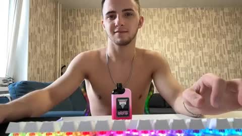 Snapshot of golden_boyyy21 chatting on February 2025 08:11:02 AM Golden boyyy21 online show from February 2025 08:11:02 AM